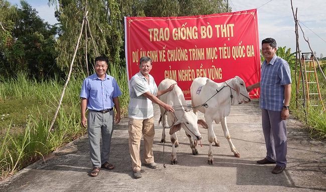 An Giang triển khai đồng bộ hai tiểu dự án giảm nghèo bền vững năm 2025 - Ảnh 1. An Giang triển khai đồng bộ hai tiểu dự án giảm nghèo bền vững năm 2025 - Ảnh 1.