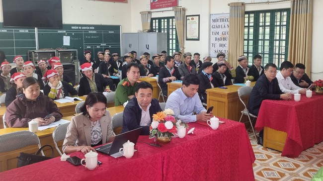 Tập huấn về công tác bảo tồn, phát huy giá trị Lễ Cấp sắc của người Dao đỏ gắn với phát triển du lịch - Ảnh 1. Tập huấn về công tác bảo tồn, phát huy giá trị Lễ Cấp sắc của người Dao đỏ gắn với phát triển du lịch - Ảnh 1.