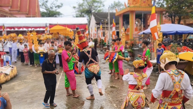 Cần Thơ: Gìn giữ và lan tỏa bản sắc văn hóa dân tộc thiểu số - Ảnh 2. Cần Thơ: Gìn giữ và lan tỏa bản sắc văn hóa dân tộc thiểu số - Ảnh 2.