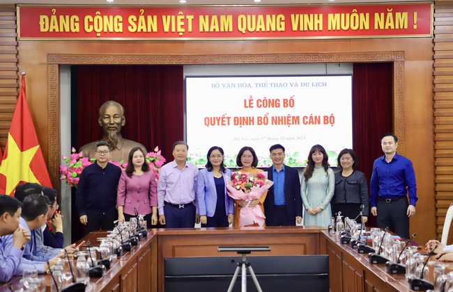 Bộ VHTTDL công bố quyết định bổ nhiệm cán bộ - Ảnh 5. Bộ VHTTDL công bố quyết định bổ nhiệm cán bộ - Ảnh 5.