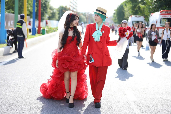 “Biển người” đổ về Concert GDRAGON – Khu vực check-in biến thành sàn diễn thời trang BIẾN THÀNH SÀN DIỄN THỜI TRANG - Ảnh 2.