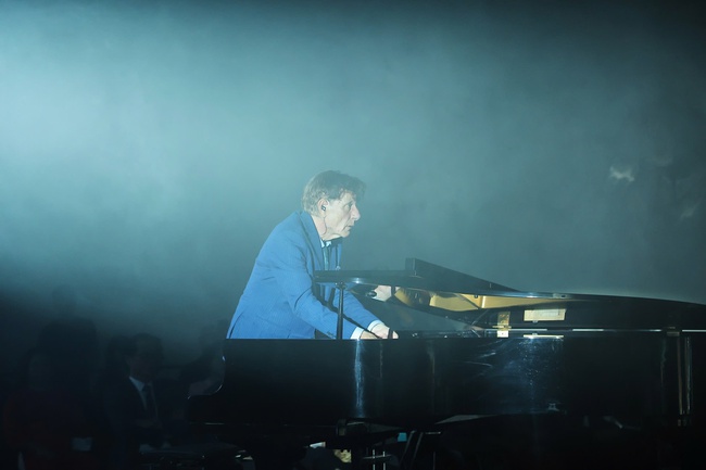 "Khoảnh khắc vĩnh cửu" - Quảng bá hình ảnh Việt Nam trên trường quốc tế thông qua nghệ thuật đương đại - Ảnh 5. "Khoảnh khắc vĩnh cửu" - Quảng bá hình ảnh Việt Nam trên trường quốc tế thông qua nghệ thuật đương đại - Ảnh 5.