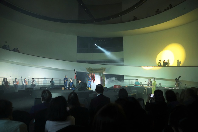 "Khoảnh khắc vĩnh cửu" - Quảng bá hình ảnh Việt Nam trên trường quốc tế thông qua nghệ thuật đương đại - Ảnh 2. "Khoảnh khắc vĩnh cửu" - Quảng bá hình ảnh Việt Nam trên trường quốc tế thông qua nghệ thuật đương đại - Ảnh 2.