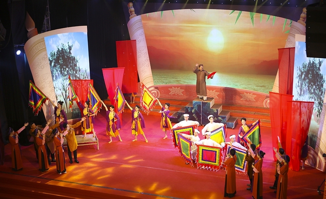 Hà Tĩnh nâng cao hiệu quả thực hiện Chiến lược phát triển văn hóa đến năm 2030 - Ảnh 1. Hà Tĩnh nâng cao hiệu quả thực hiện Chiến lược phát triển văn hóa đến năm 2030 - Ảnh 1.