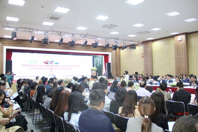 Thứ trưởng Thường trực Lê Hải Bình chủ trì Hội thảo “Chuẩn mực đạo đức, văn hoá kinh doanh gắn với bản sắc văn hoá dân tộc và tiếp cận được tinh hoa văn hoá kinh doanh thế giới” - Ảnh 5. Thứ trưởng Thường trực Lê Hải Bình chủ trì Hội thảo “Chuẩn mực đạo đức, văn hoá kinh doanh gắn với bản sắc văn hoá dân tộc và tiếp cận được tinh hoa văn hoá kinh doanh thế giới” - Ảnh 5.