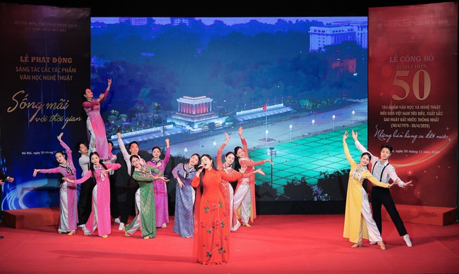 Điểm báo hoạt động ngành Văn hóa, Thể thao và Du lịch ngày 1/12/2025 - Ảnh 1. Điểm báo hoạt động ngành Văn hóa, Thể thao và Du lịch ngày 1/12/2025 - Ảnh 1.