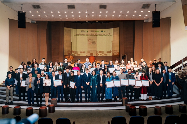 Lễ hội Thiết kế Sáng tạo 2026: Chuyển từ lễ hội sang xây dựng hệ sinh thái sáng tạo đô thị - Ảnh 4. Lễ hội Thiết kế Sáng tạo 2026: Chuyển từ lễ hội sang xây dựng hệ sinh thái sáng tạo đô thị - Ảnh 4.