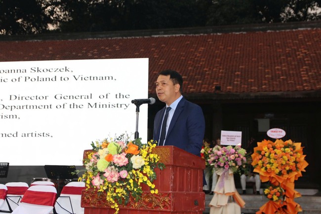 Gắn kết tình hữu nghị Việt Nam - Ba Lan qua âm nhạc và hội họa - Ảnh 2. Gắn kết tình hữu nghị Việt Nam - Ba Lan qua âm nhạc và hội họa - Ảnh 2.