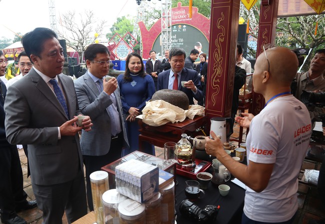 Khai mạc Liên hoan Trà Quốc tế Huế 2025 - Ảnh 1. Khai mạc Liên hoan Trà Quốc tế Huế 2025 - Ảnh 1.