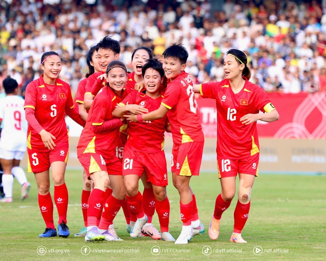 Thắng thuyết phục Myanmar, tuyển nữ Việt Nam vào bán kết SEA Games 33 - Ảnh 2. Thắng thuyết phục Myanmar, tuyển nữ Việt Nam vào bán kết SEA Games 33 - Ảnh 2.