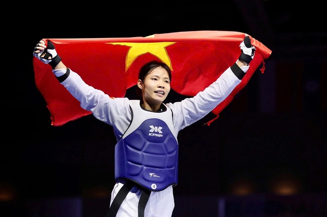 Ngày thi đấu 12/12 tại SEA Games 33: Bùng nổ với những màn trình diễn mãn nhãn - Ảnh 2. Ngày thi đấu 12/12 tại SEA Games 33: Bùng nổ với những màn trình diễn mãn nhãn - Ảnh 2.