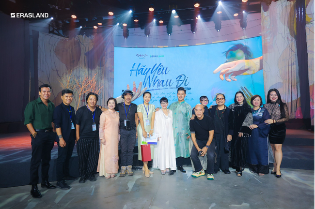 Đêm nhạc chung tay cùng người dân miền Trung chịu ảnh hưởng thiên tai đón Tết - Ảnh 1.