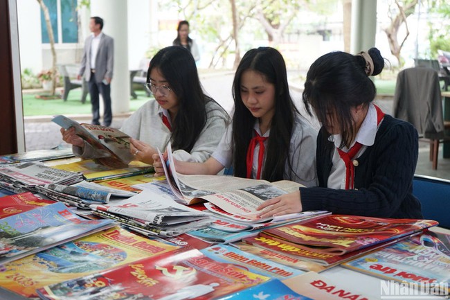 Đà Nẵng: Đẩy mạnh hoạt động văn hóa cơ sở, gia đình và thư viện - Ảnh 1. Đà Nẵng: Đẩy mạnh hoạt động văn hóa cơ sở, gia đình và thư viện - Ảnh 1.