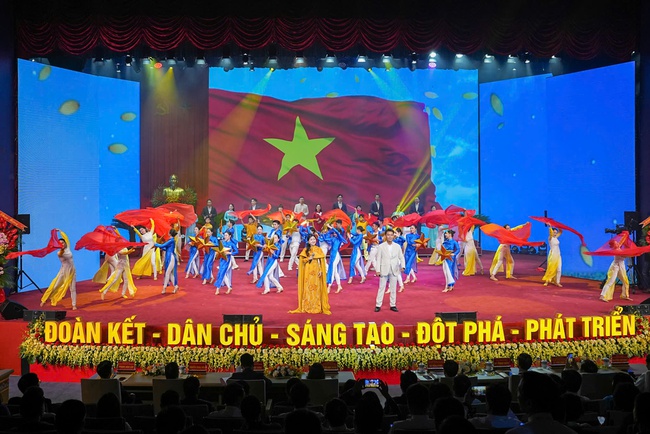 Thi đua yêu nước – động lực đưa Hải Phòng bứt phá - Ảnh 2.