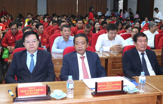 Đoàn thể thao Người khuyết tật Việt Nam xuất quân tham gia ASEAN Para Games 13 - Ảnh 2.