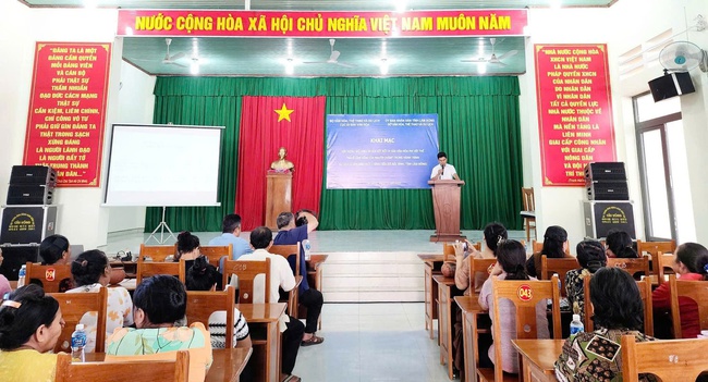 Lâm Đồng: Tập huấn, truyền dạy và trình diễn mô hình di sản văn hóa phi vật thể "Nghề làm gốm của người Chăm" - Ảnh 1. Lâm Đồng: Tập huấn, truyền dạy và trình diễn mô hình di sản văn hóa phi vật thể "Nghề làm gốm của người Chăm" - Ảnh 1.