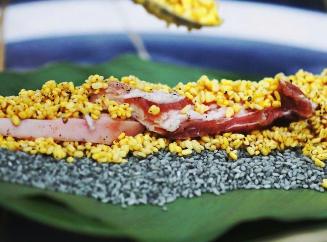 Độc đáo bánh chưng thảo dược của đồng bào Mường xã Sơn Lương - Ảnh 3. Độc đáo bánh chưng thảo dược của đồng bào Mường xã Sơn Lương - Ảnh 3.