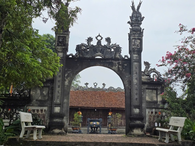 Đền Quốc Tế, ngôi đền có nhiều sắc phong nhất Việt Nam - Ảnh 1.