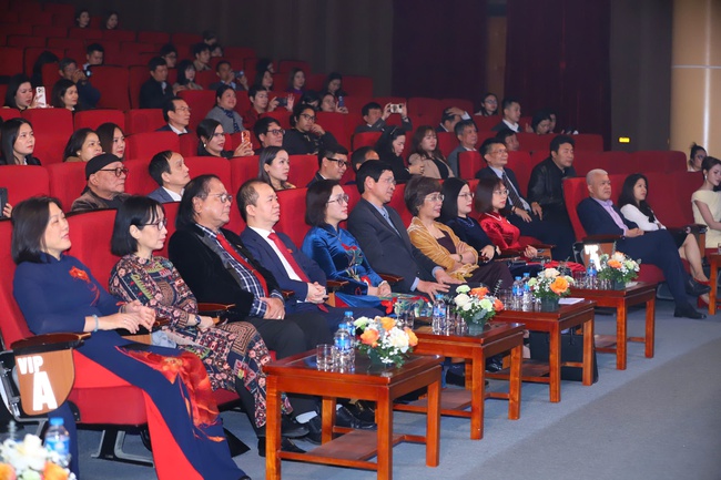 Thứ trưởng Hồ An Phong: "Cuộc thi sáng tạo video/clip ấn tượng du lịch Việt Nam" là minh chứng sinh động cho cách làm mới, sáng tạo, liên tục và hiệu quả trong quảng bá, xúc tiến du lịch - Ảnh 1. Thứ trưởng Hồ An Phong: "Cuộc thi sáng tạo video/clip ấn tượng du lịch Việt Nam" là minh chứng sinh động cho cách làm mới, sáng tạo, liên tục và hiệu quả trong quảng bá, xúc tiến du lịch - Ảnh 1.