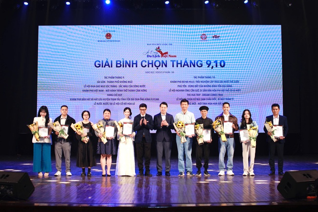 Vinh danh các tác phẩm xuất sắc tại Lễ trao giải cuộc thi sáng tạo video/clip “Ấn tượng Du lịch Việt Nam” năm 2025 - Ảnh 14. Vinh danh các tác phẩm xuất sắc tại Lễ trao giải cuộc thi sáng tạo video/clip “Ấn tượng Du lịch Việt Nam” năm 2025 - Ảnh 14.