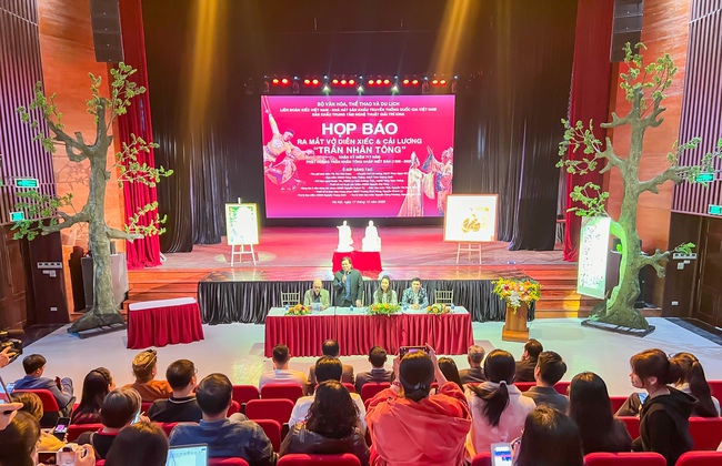 Chính thức ra mắt khán giả vở diễn xiếc và cải lương “Trần Nhân Tông” - Ảnh 3. Chính thức ra mắt khán giả vở diễn xiếc và cải lương “Trần Nhân Tông” - Ảnh 3.