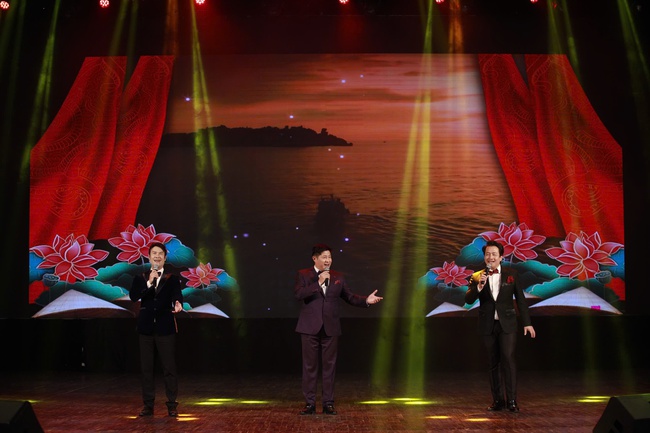 Vinh danh các tác phẩm xuất sắc tại Lễ trao giải cuộc thi sáng tạo video/clip “Ấn tượng Du lịch Việt Nam” năm 2025 - Ảnh 8. Vinh danh các tác phẩm xuất sắc tại Lễ trao giải cuộc thi sáng tạo video/clip “Ấn tượng Du lịch Việt Nam” năm 2025 - Ảnh 8.