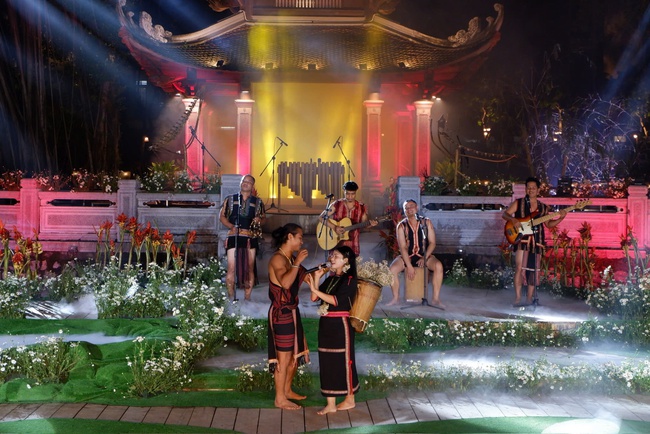 Gia Lai: “Trải thảm đỏ” thu hút đầu tư, định vị trụ cột du lịch liên vùng - Ảnh 2. Gia Lai: “Trải thảm đỏ” thu hút đầu tư, định vị trụ cột du lịch liên vùng - Ảnh 2.