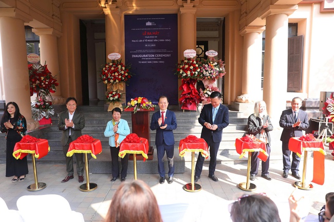 hhh - Ảnh 2. hhh - Ảnh 2.