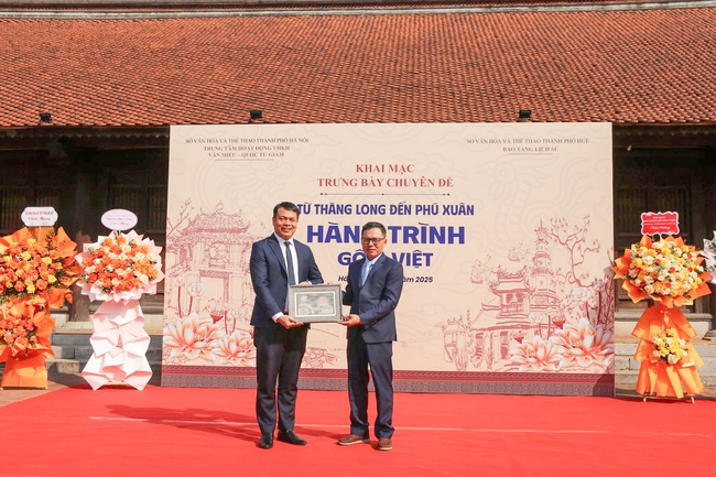 Hành trình gốm Việt: Dòng chảy văn hóa từ Thăng Long đến Phú Xuân - Ảnh 3. Hành trình gốm Việt: Dòng chảy văn hóa từ Thăng Long đến Phú Xuân - Ảnh 3.