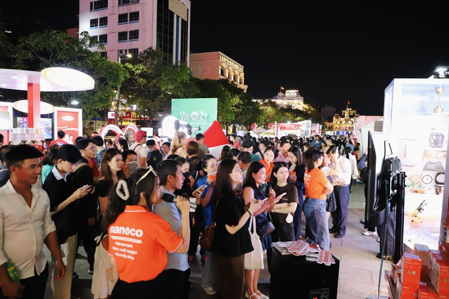 Giải thưởng Quảng cáo sáng tạo Việt Nam 2025: Vạn Xuân Awards 2025 vinh danh 63 ý tưởng sáng tạo xuất sắc - Ảnh 18.