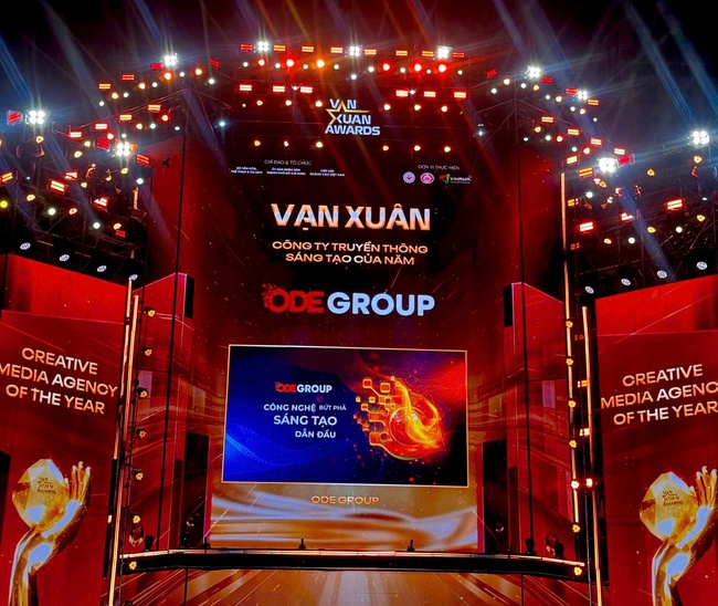 ODE Group được vinh danh “Công ty Truyền thông Sáng tạo của năm 2025” tại Vạn Xuân Awards 2025 - Ảnh 3. ODE Group được vinh danh “Công ty Truyền thông Sáng tạo của năm 2025” tại Vạn Xuân Awards 2025 - Ảnh 3.