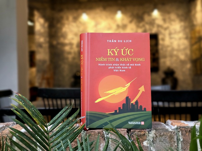 "Ký ức - Niềm tin & khát vọng"- hành trình mang tính ký ức cuộc đời của TS. Trần Du Lịch - Ảnh 1.