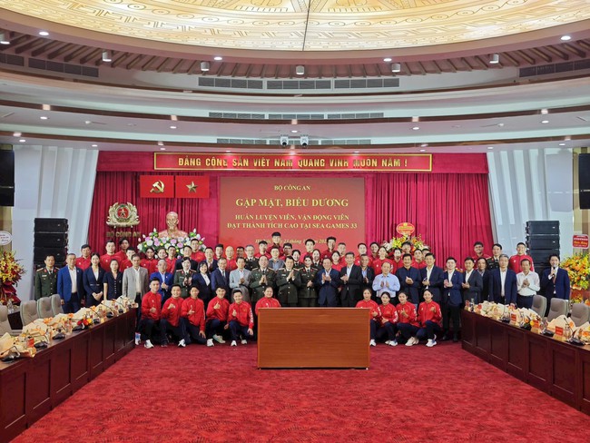 Điểm báo hoạt động ngành Văn hóa, Thể thao và Du lịch ngày 24/12/2025 - Ảnh 2. Điểm báo hoạt động ngành Văn hóa, Thể thao và Du lịch ngày 24/12/2025 - Ảnh 2.