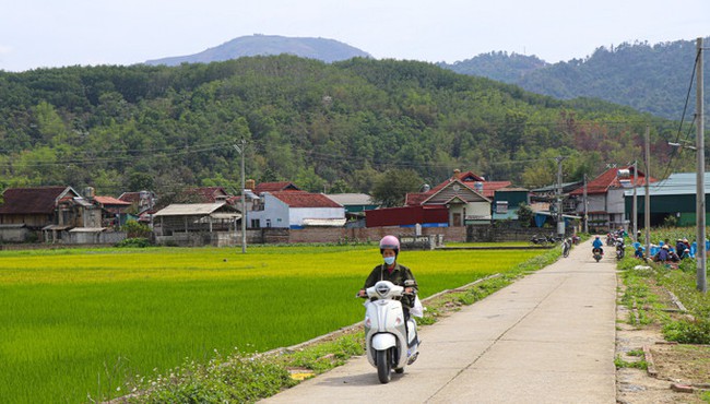 Chú trọng bảo tồn và phát huy giá trị bản sắc các dân tộc gắn với phát triển du lịch cộng đồng góp phần giảm nghèo bền vững - Ảnh 2.