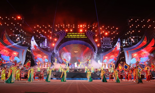 Bắc Ninh: Tăng cường công tác quản lý, kiểm tra, xử lý vi phạm trong hoạt động nghệ thuật biểu diễn và triển khai thực hiện Nghị định số 137/2025/NĐ-CP - Ảnh 1.