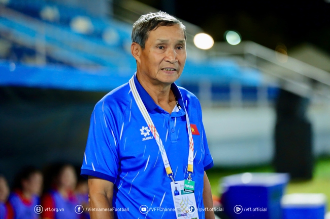 HLV Mai Đức Chung tiếp tục dẫn dắt đội tuyển nữ Việt Nam tại VCK nữ châu Á 2026 - Ảnh 1.