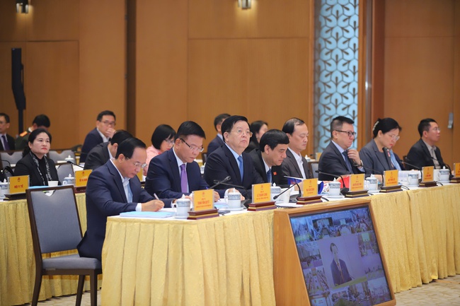 Bộ trưởng Nguyễn Văn Hùng: Văn hóa đã từng bước "thấm sâu" vào mọi lĩnh vực, mọi hoạt động của đời sống - Ảnh 2. Bộ trưởng Nguyễn Văn Hùng: Văn hóa đã từng bước "thấm sâu" vào mọi lĩnh vực, mọi hoạt động của đời sống - Ảnh 2.