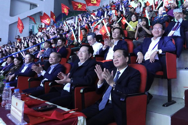 Đặc sắc chương trình nghệ thuật đặc biệt chào mừng Đại hội Thi đua yêu nước toàn quốc lần thứ XI - Ảnh 1. Đặc sắc chương trình nghệ thuật đặc biệt chào mừng Đại hội Thi đua yêu nước toàn quốc lần thứ XI - Ảnh 1.