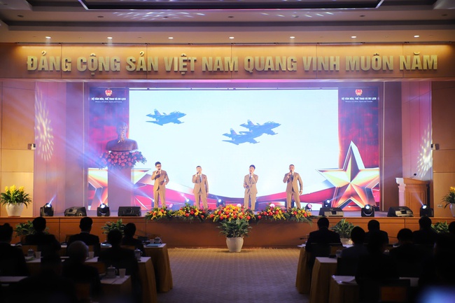 Bộ trưởng Nguyễn Văn Hùng: Văn hóa đã từng bước "thấm sâu" vào mọi lĩnh vực, mọi hoạt động của đời sống - Ảnh 6. Bộ trưởng Nguyễn Văn Hùng: Văn hóa đã từng bước "thấm sâu" vào mọi lĩnh vực, mọi hoạt động của đời sống - Ảnh 6.