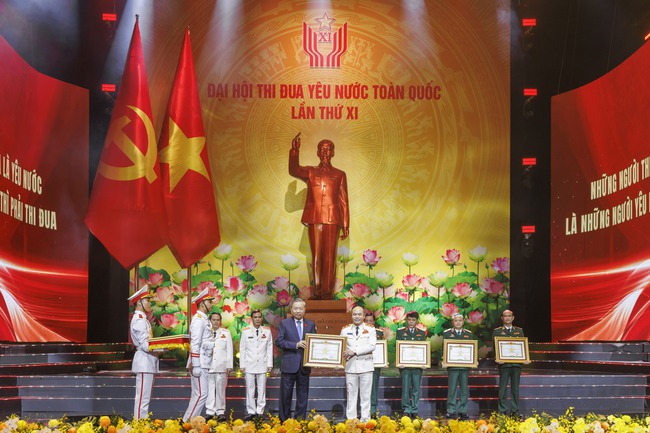 Tổng Bí thư: Thi đua yêu nước phải trở thành một hệ sinh thái năng động để mọi chủ trương đúng đắn được chuyển hóa thành hành động thiết thực - Ảnh 3.