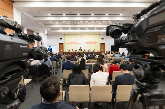 Tháo gỡ các điểm nghẽn chính sách, tạo điều kiện để báo chí phát triển lành mạnh - Ảnh 2.