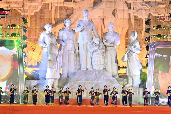 Tuyên Quang: Nhiều kết quả tích cực trong lĩnh vực văn hóa và gia đình năm 2025 - Ảnh 1. Tuyên Quang: Nhiều kết quả tích cực trong lĩnh vực văn hóa và gia đình năm 2025 - Ảnh 1.