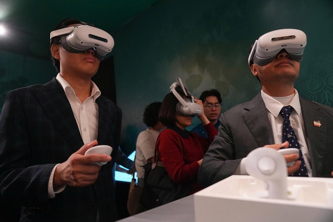 "Kinh đô Thăng Long” - Đánh thức di sản nghìn năm bằng công nghệ số - Ảnh 9. "Kinh đô Thăng Long” - Đánh thức di sản nghìn năm bằng công nghệ số - Ảnh 9.