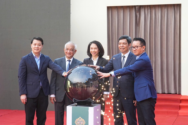 - Ảnh 2. - Ảnh 2.