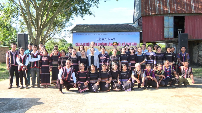 Gia Lai: Ra mắt câu lạc bộ cồng chiêng làng Krái - góp phần bảo tồn không gian văn hóa cồng chiêng Tây Nguyên - Ảnh 1.