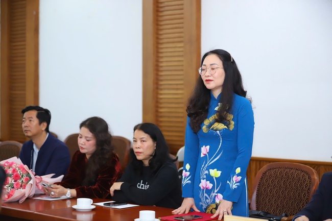 Bà Nguyễn Hằng Nga làm Giám đốc Trung tâm Triển lãm Văn hóa Nghệ thuật Việt Nam - Ảnh 4.