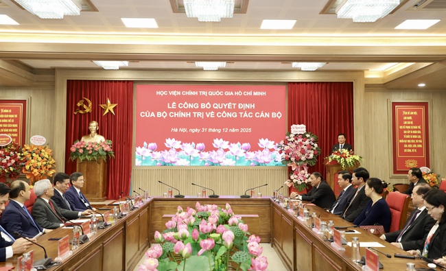 PGS.TS Lê Hải Bình giữ chức Phó Giám đốc Học viện Chính trị Quốc gia Hồ Chí Minh - Ảnh 1.