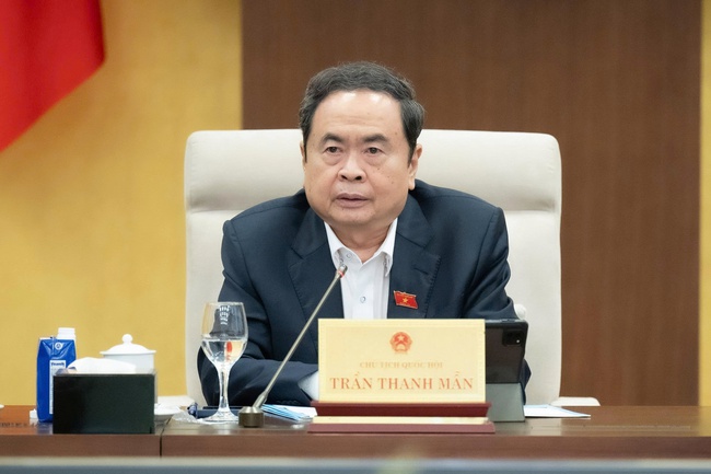 Chủ tịch Quốc hội: Tiếp tục rà soát, chỉnh lý để Luật Báo chí (sửa đổi) đạt được sự đồng thuận cao khi trình Quốc hội thông qua - Ảnh 2. Chủ tịch Quốc hội: Tiếp tục rà soát, chỉnh lý để Luật Báo chí (sửa đổi) đạt được sự đồng thuận cao khi trình Quốc hội thông qua - Ảnh 2.