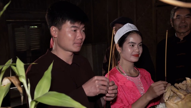 Phục dựng đám cưới truyền thống của người Mường ở Ninh Bình - Ảnh 2.