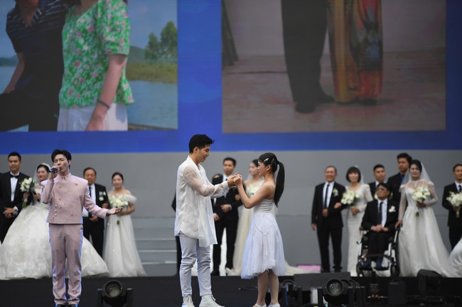 Khai mạc Ngày hội Việt Nam hạnh phúc: - Ảnh 4. Khai mạc Ngày hội Việt Nam hạnh phúc: - Ảnh 4.